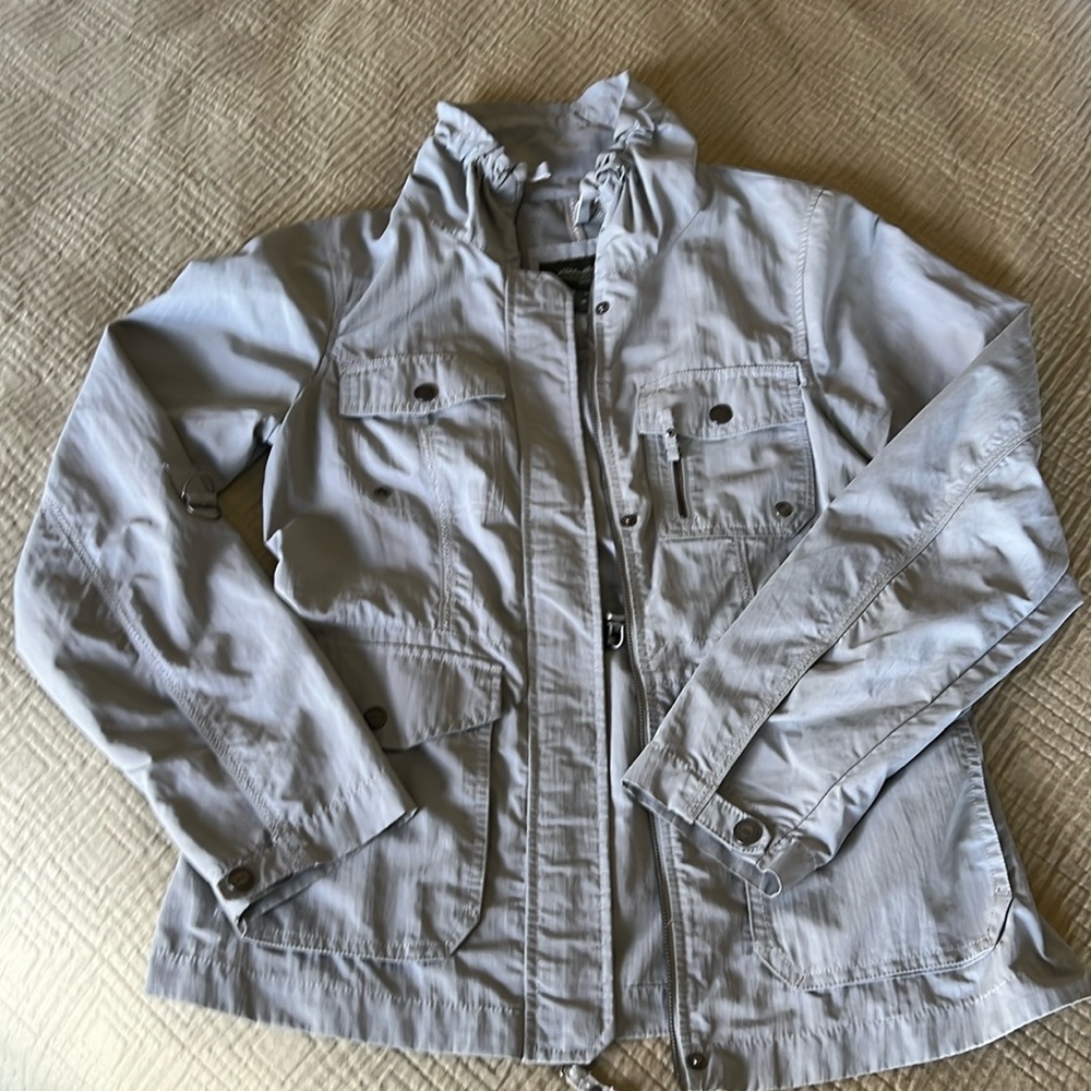 Grey Eddie Bauer rain jacket. Sz XS. Good condition